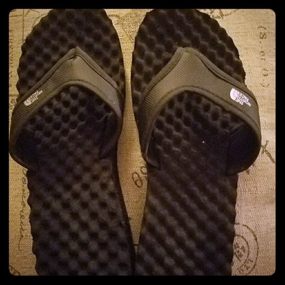 North face flip flops